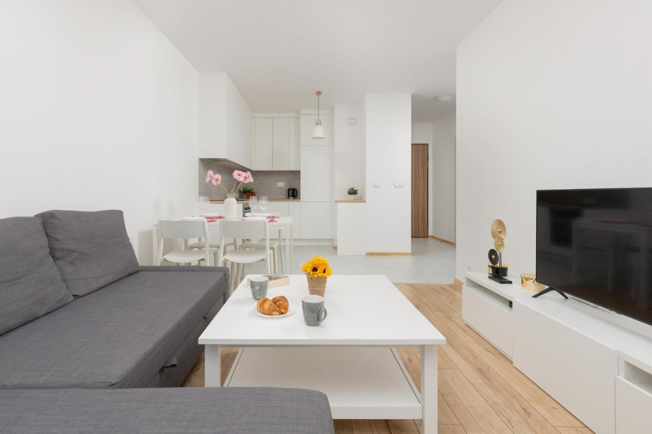 Warsaw Ulrychow Apartment With Parking By Renters Ngoại thất bức ảnh