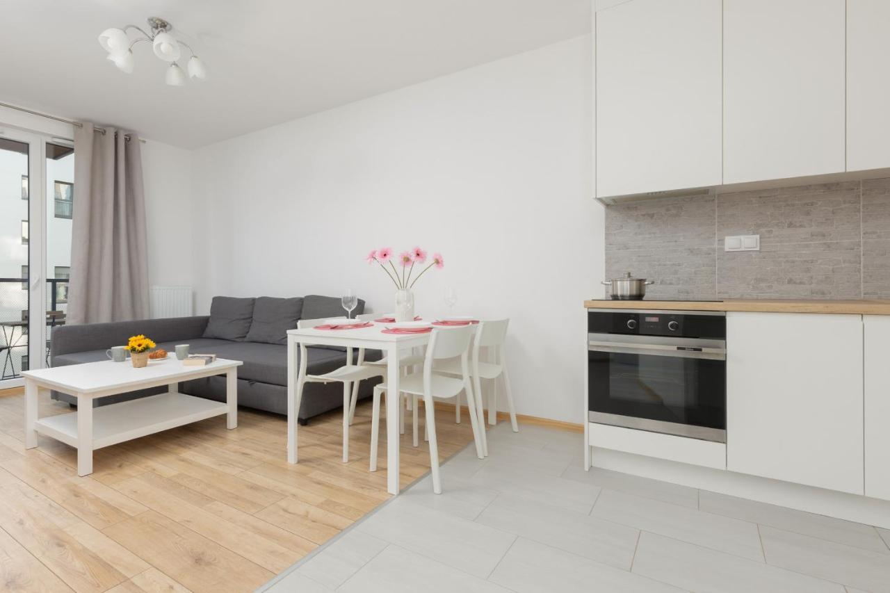 Warsaw Ulrychow Apartment With Parking By Renters Ngoại thất bức ảnh